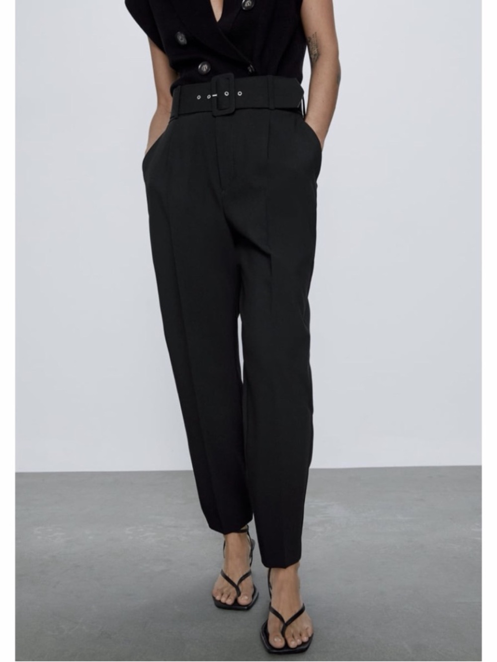NWT ZARA Women’s Belted High Waisted Dress Pants 
Size M Blogger Favorite